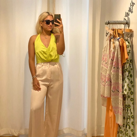 Meet your Posher, Celeste - Picture 6 of 12